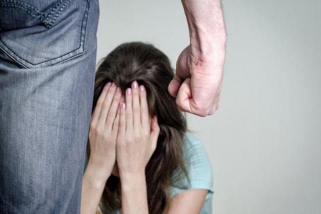 Что делать, если бывший муж не отстает, преследует, угрожает?